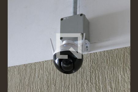 Casa de condomínio à venda com 84m², 3 quartos e 3 vagasGaragem - Sistema de Segurança