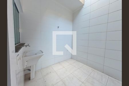 Casa de condomínio à venda com 84m², 3 quartos e 3 vagasLavanderia