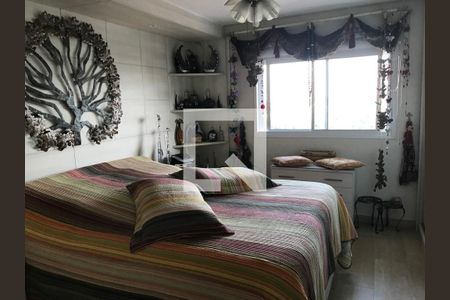 Apartamento à venda com 294m², 4 quartos e 4 vagas Apartamento à venda com 294m², 4 quartos e 4 vagasQuarto