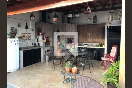 Apartamento à venda com 294m², 4 quartos e 4 vagas Apartamento à venda com 294m², 4 quartos e 4 vagasÁrea comum