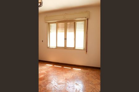 Casa à venda com 685m², 3 quartos e 4 vagasQuarto