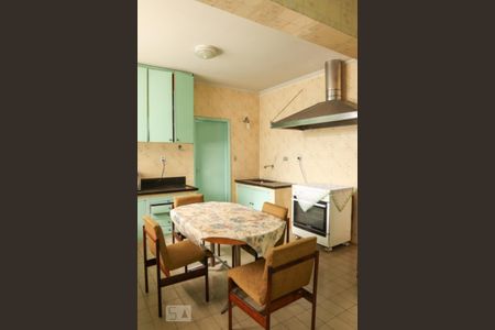 Casa à venda com 685m², 3 quartos e 4 vagasCozinha