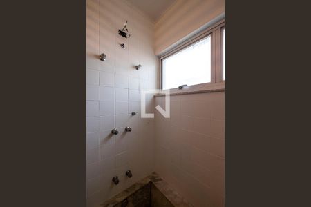 Casa para alugar com 377m², 4 quartos e 5 vagasSuíte 2 - Banheiro