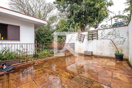 Casa para alugar com 377m², 4 quartos e 5 vagasEdícula - Varanda