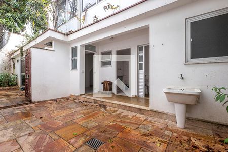Casa para alugar com 377m², 4 quartos e 5 vagasEdícula