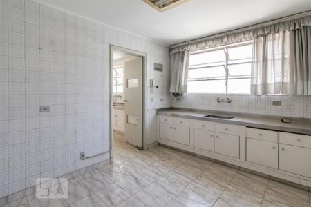 Apartamento à venda com 260m², 4 quartos e 2 vagasCozinha