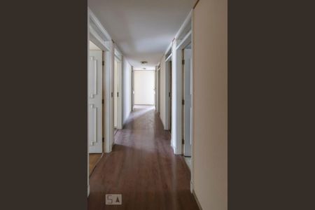 Corredor de apartamento à venda com 4 quartos, 260m² em Consolação, São Paulo