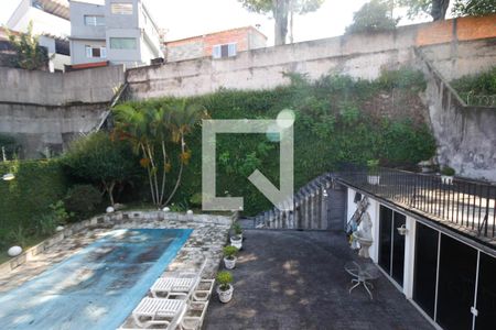 Casa à venda com 700m², 4 quartos e sem vaga Casa à venda com 700m², 4 quartos e sem vagaVista