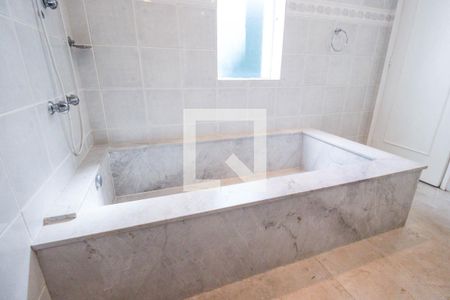 Casa à venda com 700m², 4 quartos e sem vaga Casa à venda com 700m², 4 quartos e sem vagaSuíte 2