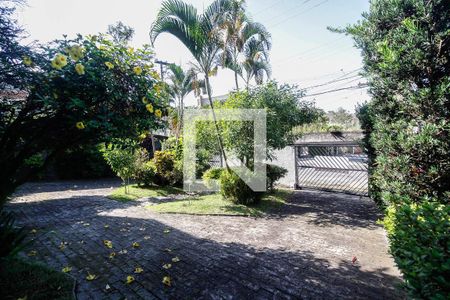 Casa à venda com 700m², 4 quartos e sem vaga Casa à venda com 700m², 4 quartos e sem vagaJardim