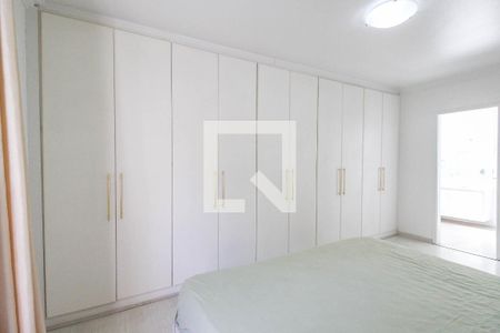 Casa à venda com 700m², 4 quartos e sem vaga Casa à venda com 700m², 4 quartos e sem vagaQuarto 3