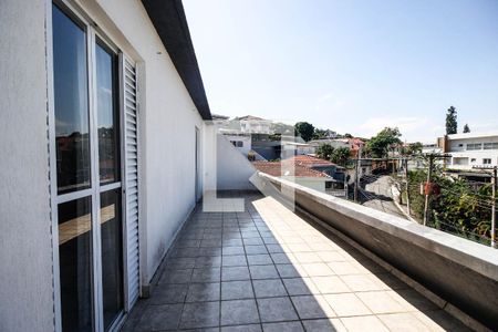 Casa à venda com 700m², 4 quartos e sem vaga Casa à venda com 700m², 4 quartos e sem vagaVaranda