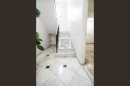 Casa à venda com 700m², 4 quartos e sem vaga Casa à venda com 700m², 4 quartos e sem vagaHall de entrada