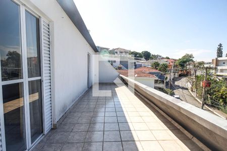 Casa à venda com 700m², 4 quartos e sem vaga Casa à venda com 700m², 4 quartos e sem vagaVaranda