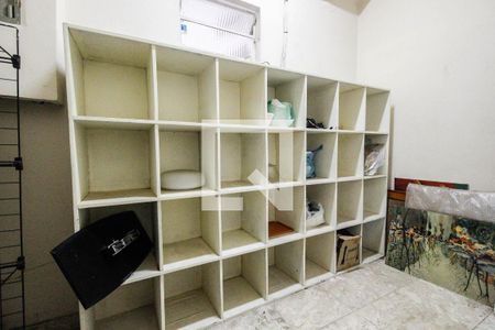 Casa à venda com 700m², 4 quartos e sem vaga Casa à venda com 700m², 4 quartos e sem vagaQuarto de serviço 4