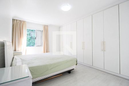 Casa à venda com 700m², 4 quartos e sem vaga Casa à venda com 700m², 4 quartos e sem vagaQuarto 3