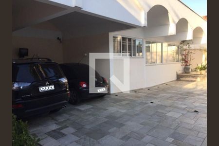 Casa à venda com 682m², 3 quartos e 10 vagasÁrea Externa