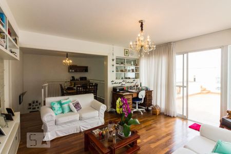 Apartamento à venda com 261m², 4 quartos e 4 vagasSala