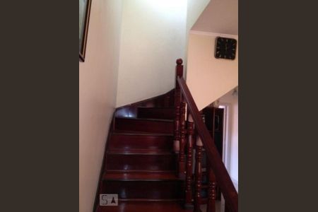 Casa à venda com 175m², 3 quartos e 2 vagas Casa à venda com 175m², 3 quartos e 2 vagasCorredor