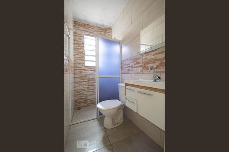 Banheiro de casa para alugar com 1 quarto, 30m² em Bonfim, Osasco
