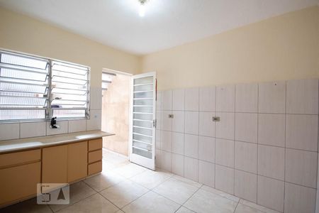 Cozinha de casa para alugar com 1 quarto, 30m² em Bonfim, Osasco
