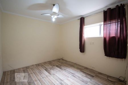 Sala/Quarto de casa para alugar com 1 quarto, 30m² em Bonfim, Osasco