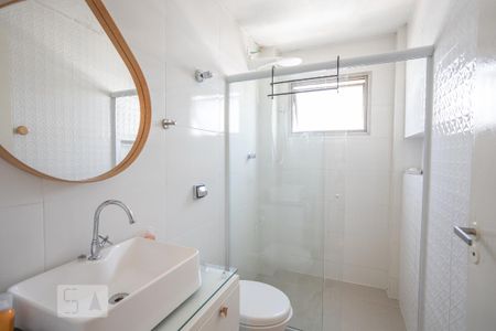 Apartamento para alugar com 80m², 2 quartos e 1 vaga Apartamento para alugar com 80m², 2 quartos e 1 vagaBanheiro Social