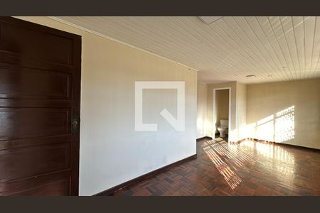 Sala de casa para alugar com 4 quartos, 190m² em Portão, Curitiba