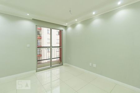 Sala de apartamento para alugar com 2 quartos, 47m² em Vila Carmosina, São Paulo