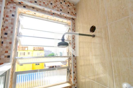 Apartamento à venda com 54m², 2 quartos e sem vagaChuveiro