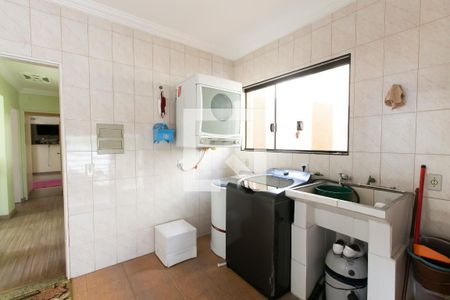 Casa à venda com 400m², 4 quartos e 3 vagas Casa à venda com 400m², 4 quartos e 3 vagasÁrea de Serviço