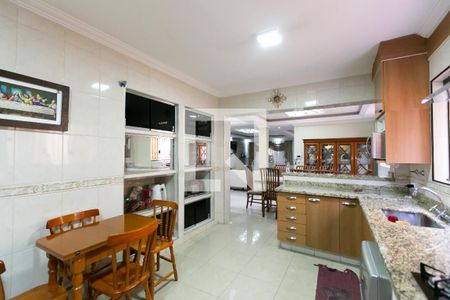 Casa à venda com 400m², 4 quartos e 3 vagas Casa à venda com 400m², 4 quartos e 3 vagasCozinha