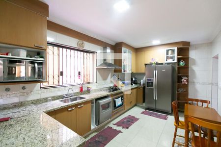 Casa à venda com 400m², 4 quartos e 3 vagas Casa à venda com 400m², 4 quartos e 3 vagasCozinha