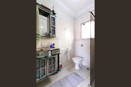 Casa à venda com 400m², 4 quartos e 3 vagas Casa à venda com 400m², 4 quartos e 3 vagasBanheiro