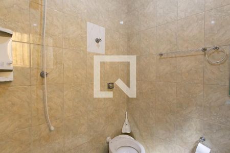 Casa à venda com 400m², 4 quartos e 3 vagas Casa à venda com 400m², 4 quartos e 3 vagasBanheiro da Suite 1