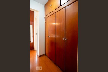 Apartamento à venda com 113m², 4 quartos e 2 vagas Apartamento à venda com 113m², 4 quartos e 2 vagasQuarto 4 - Suíte