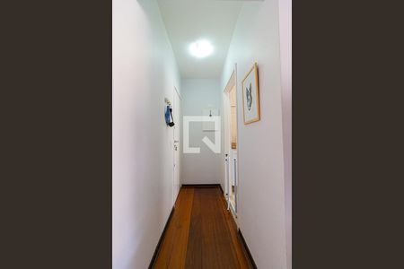 Corredor de apartamento para alugar com 2 quartos, 65m² em Vila Buarque, São Paulo
