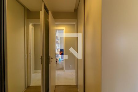 Apartamento à venda com 129m², 3 quartos e 2 vagasSuíte 3 - Armários