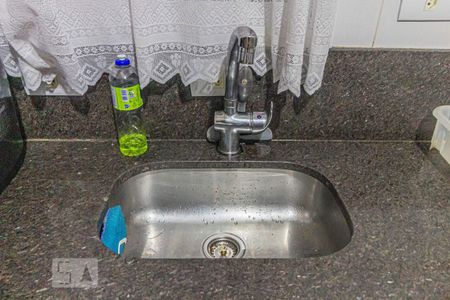 Casa à venda com 77m², 3 quartos e 2 vagas Casa à venda com 77m², 3 quartos e 2 vagasCozinha - Torneira