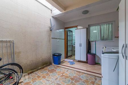 Casa à venda com 77m², 3 quartos e 2 vagas Casa à venda com 77m², 3 quartos e 2 vagasÁrea de Serviço