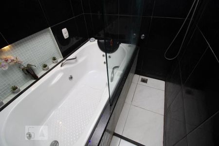 Casa para alugar com 156m², 3 quartos e 2 vagasBanheiro da Suíte 