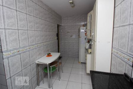 Casa para alugar com 156m², 3 quartos e 2 vagasCozinha