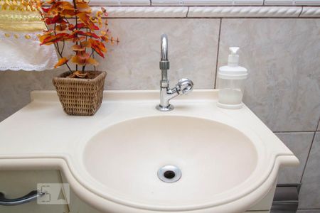 Casa para alugar com 156m², 3 quartos e 2 vagasBanheiro