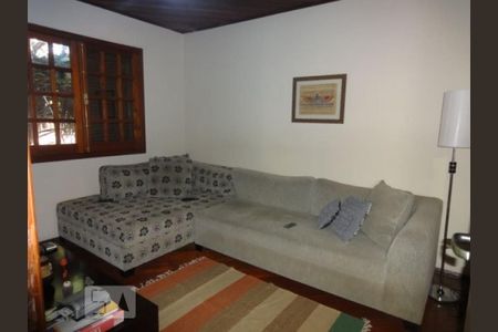 Casa à venda com 470m², 4 quartos e 4 vagasSala de TV