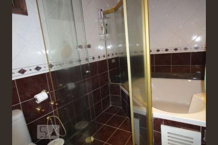 Casa à venda com 470m², 4 quartos e 4 vagasBanheiro