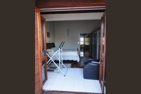 Quarto de casa à venda com 4 quartos, 470m² em Jardim da Saúde, São Paulo