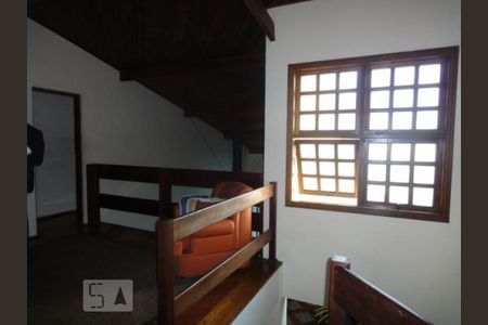 Casa à venda com 470m², 4 quartos e 4 vagasCorredor