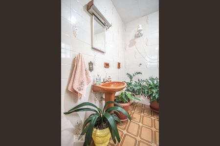 Casa à venda com 110m², 4 quartos e 1 vagaBanheiro 2