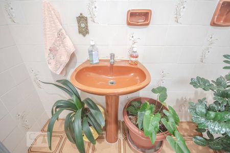 Casa à venda com 110m², 4 quartos e 1 vagaBanheiro 2