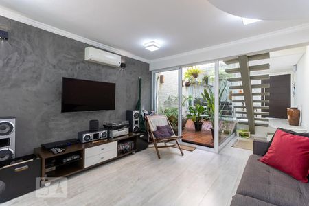Sala  de casa à venda com 2 quartos, 150m² em Ipiranga, São Paulo
